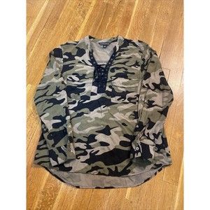 Rock & Republic Womens Medium Camo Top Pullover Long Sleeve Green Black